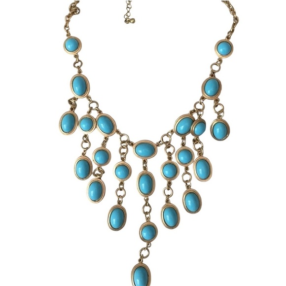 Jewelry - Turquoise bib necklace